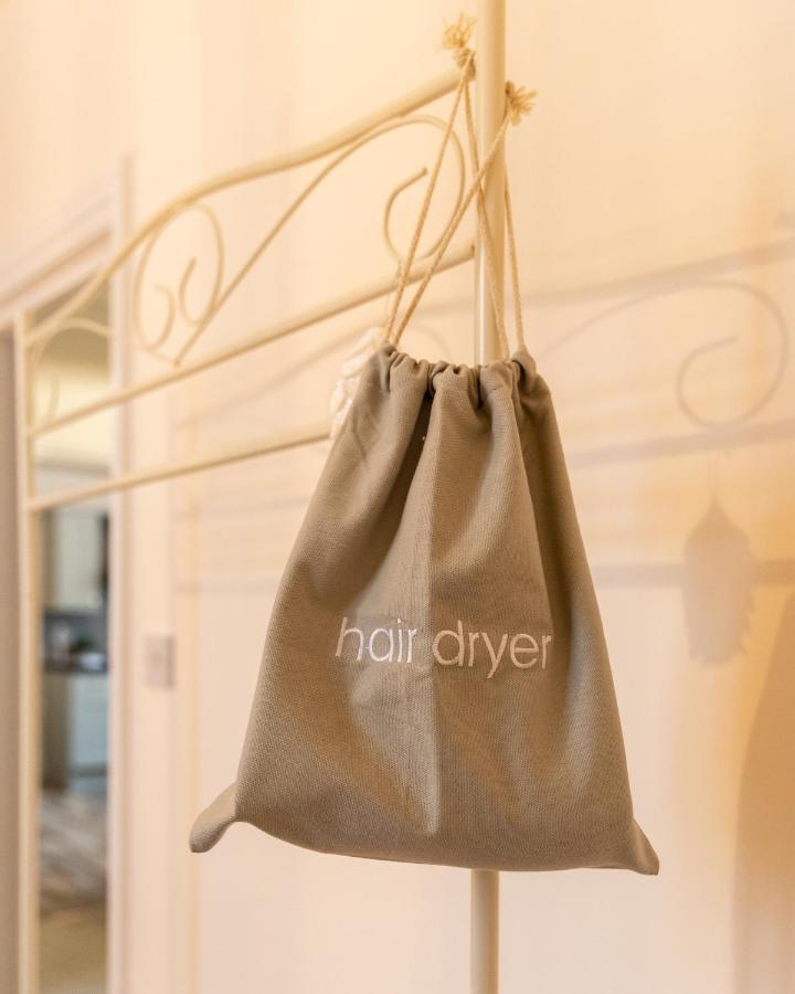 Luxury Living, Stylish Modern Apartment In The Heart Of Ryde Ryde  Εξωτερικό φωτογραφία