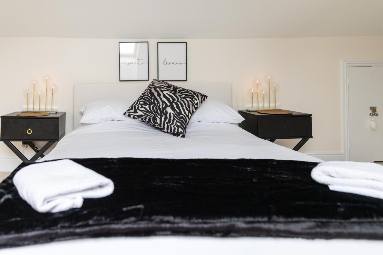 Luxury Living, Stylish Modern Apartment In The Heart Of Ryde Ryde  Εξωτερικό φωτογραφία